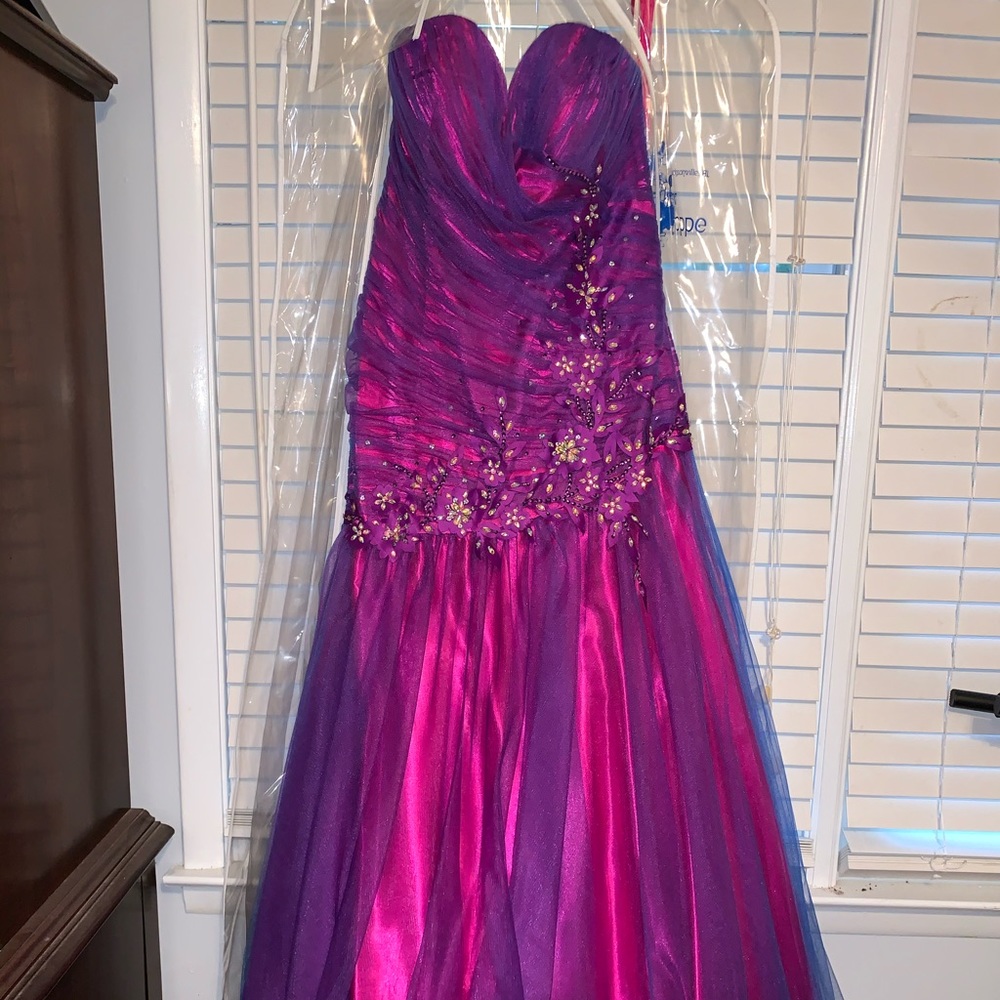 XiRENA Formal/Prom Dress